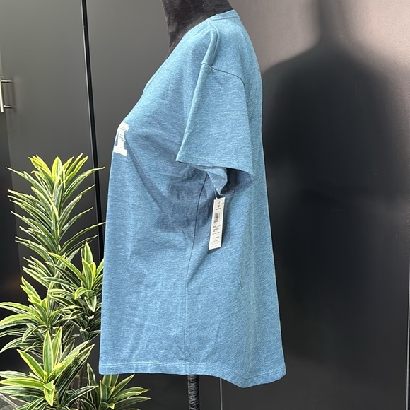 Ariat Farm Life Chick, extended back hem line,crewneck, logo, short sleeve T - Picture 4 of 8